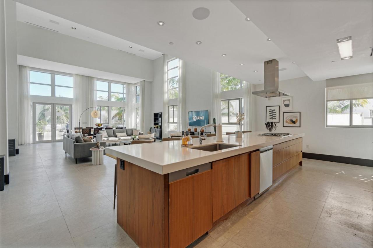 Roami At Collins Ave Ph Villa Miami Beach Bagian luar foto